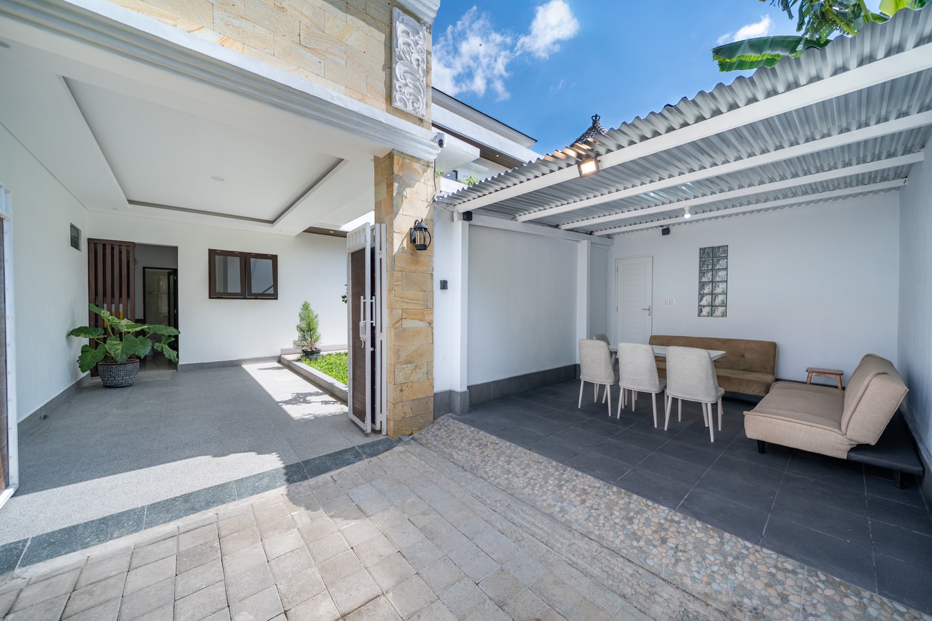 Addhika - Rooftop Terrace Villa with Pool, Berawa in Canggu, Bali — image 19