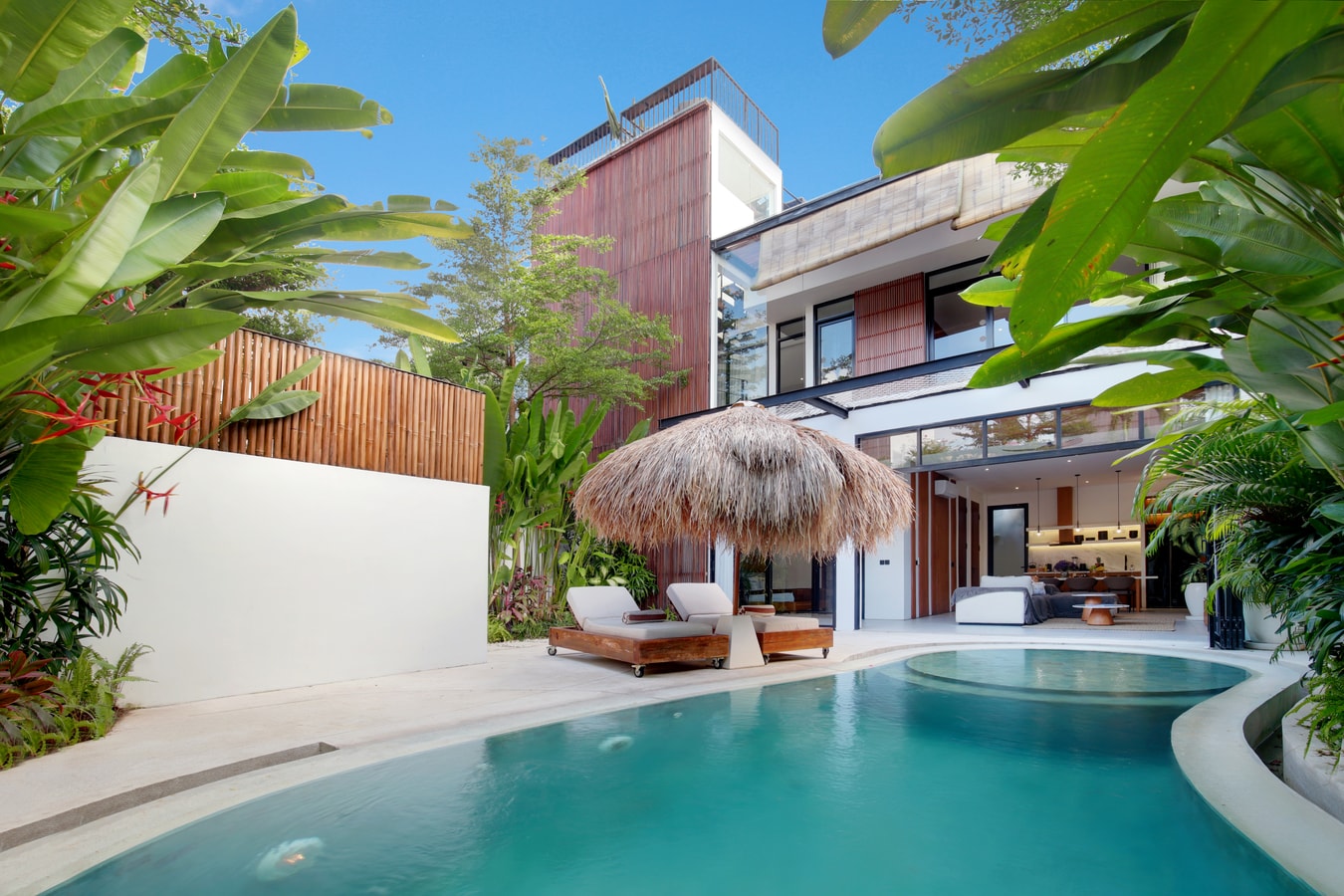 Stylish 3BR Villa Canggu | Rooftop and Plunge Pool in Canggu, Bali