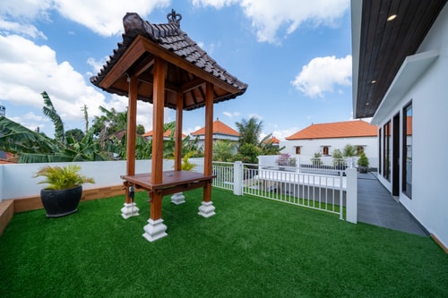 Addhika - Rooftop Terrace Villa with Pool, Berawa in Canggu, Bali — image 16