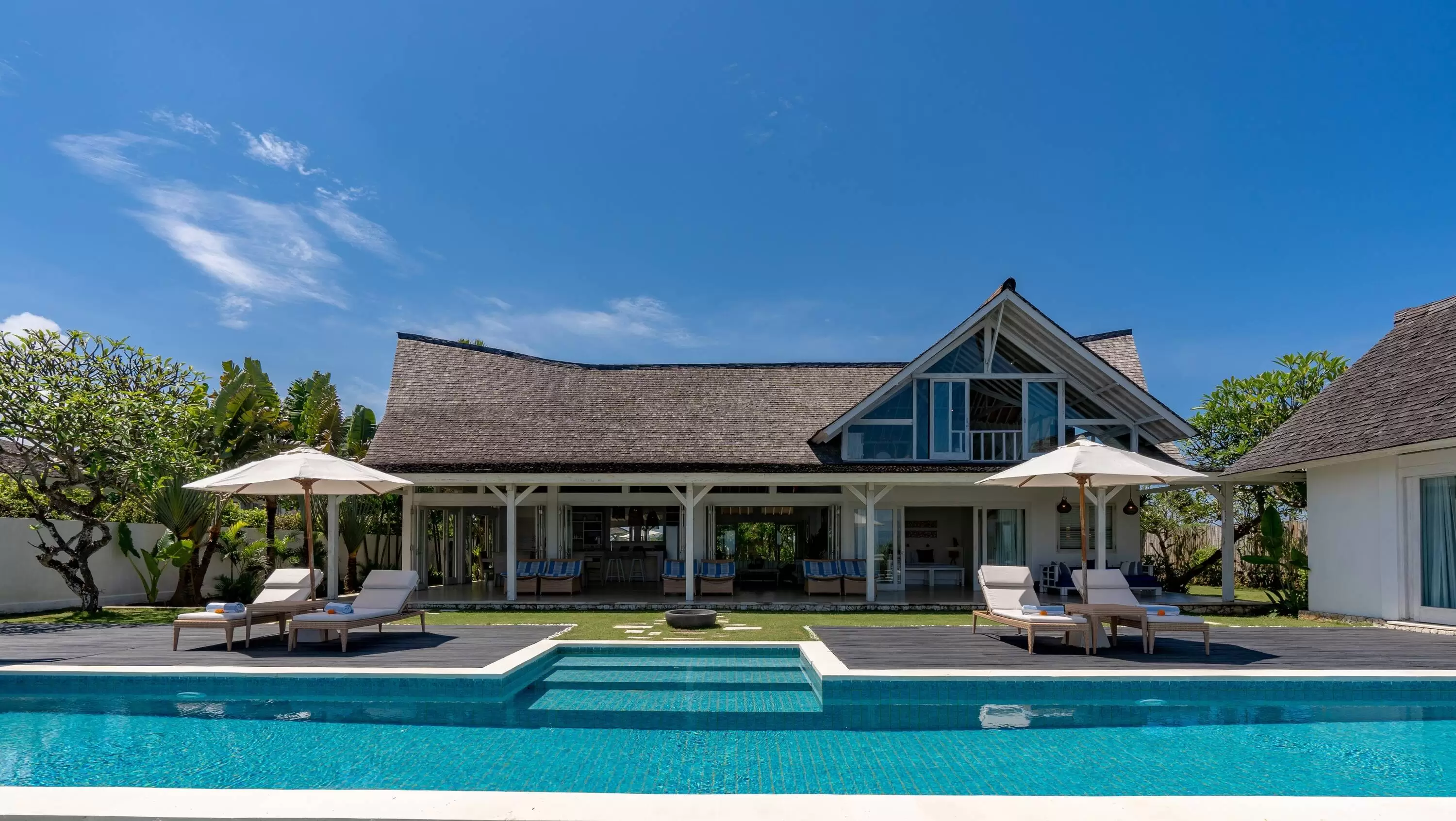 Book Casa Del Mar: Cliffside Villa Accommodation in Nusa Lembongan — image 4