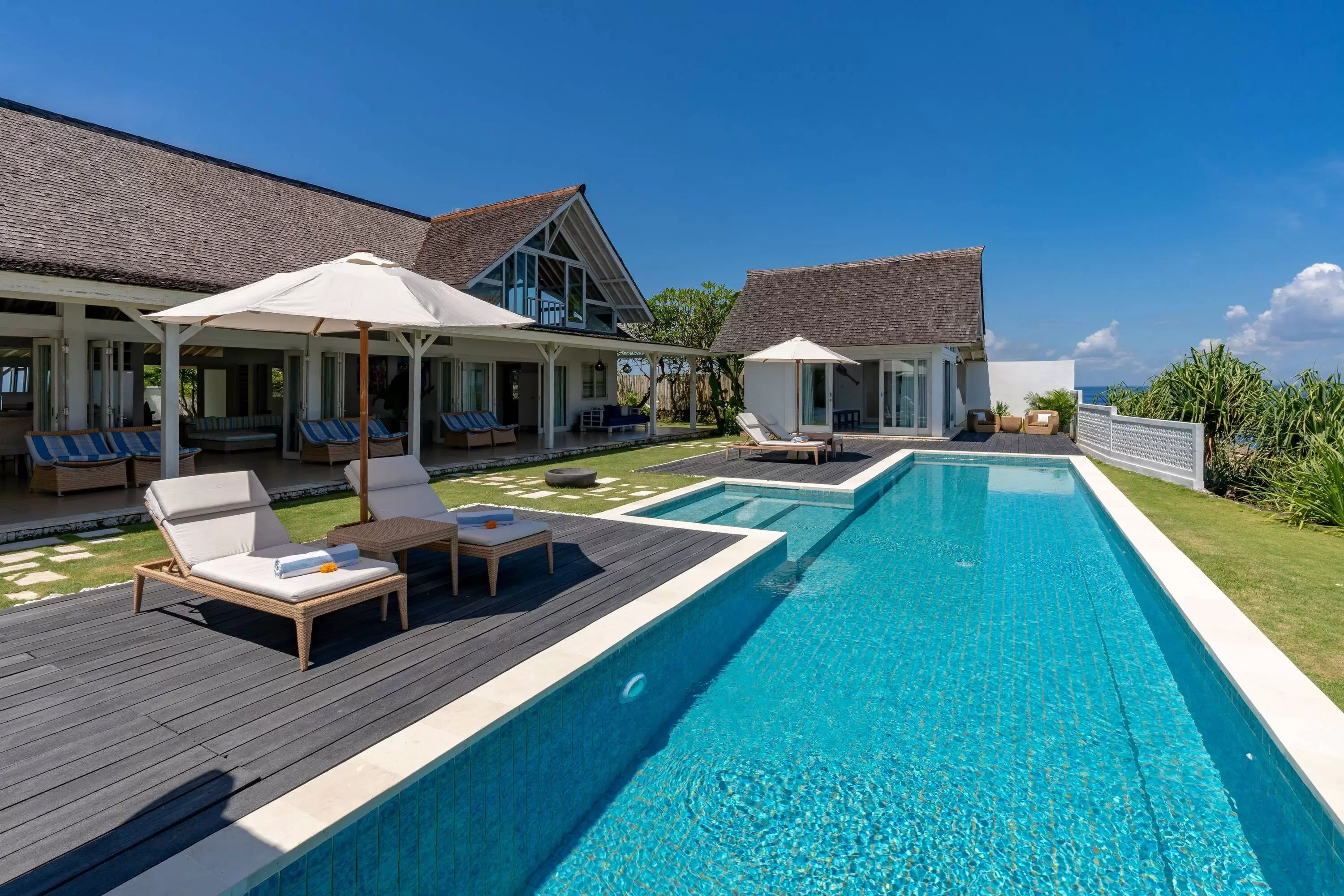 Book Casa Del Mar: Cliffside Villa Accommodation in Nusa Lembongan — image 6