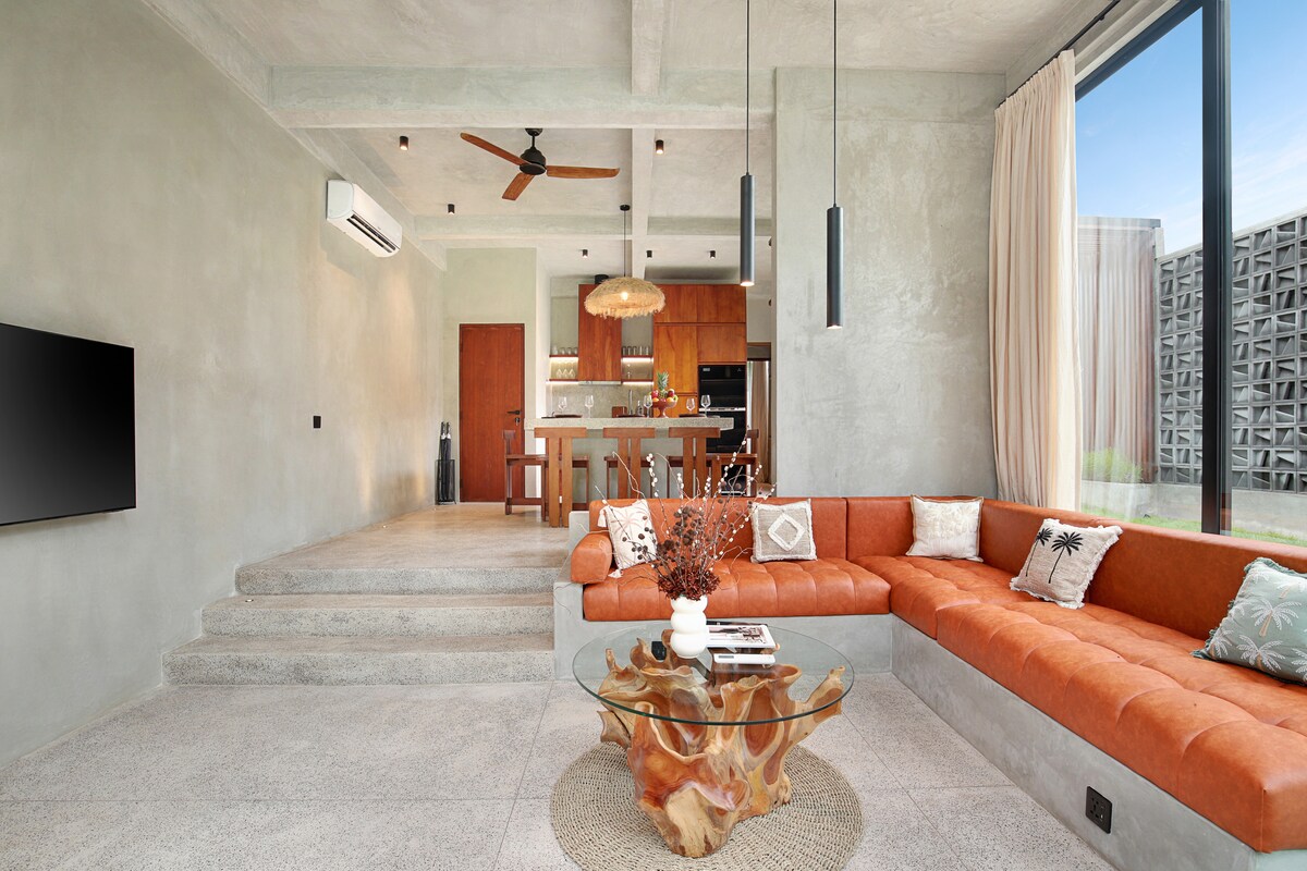 Peaceful Poolside Sanctuary 2 Bedroom Private Villa in Ubud — image 7