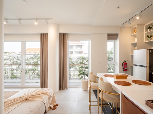 1BR Stylish Suite in Berawa, Canggu in Badung Regency, Bali — image 1