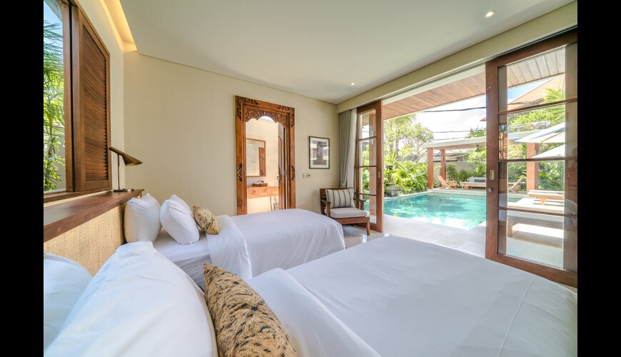 Lavish Berawa Hideaway 5 Bedroom Private Villa in Canggu