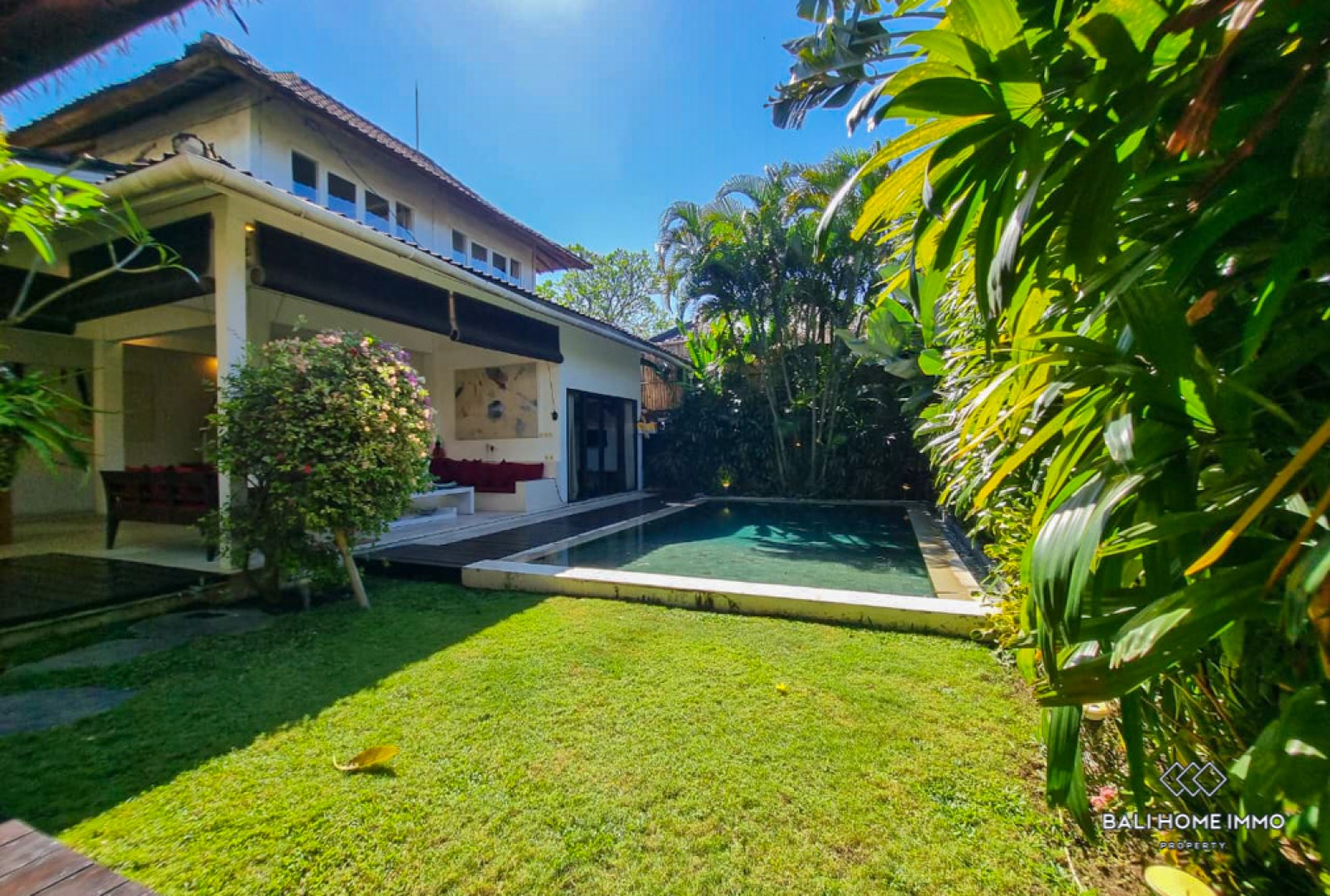 Charming 2 Bedroom Villa for Yearly Rental in Bali Seminyak Oberoi