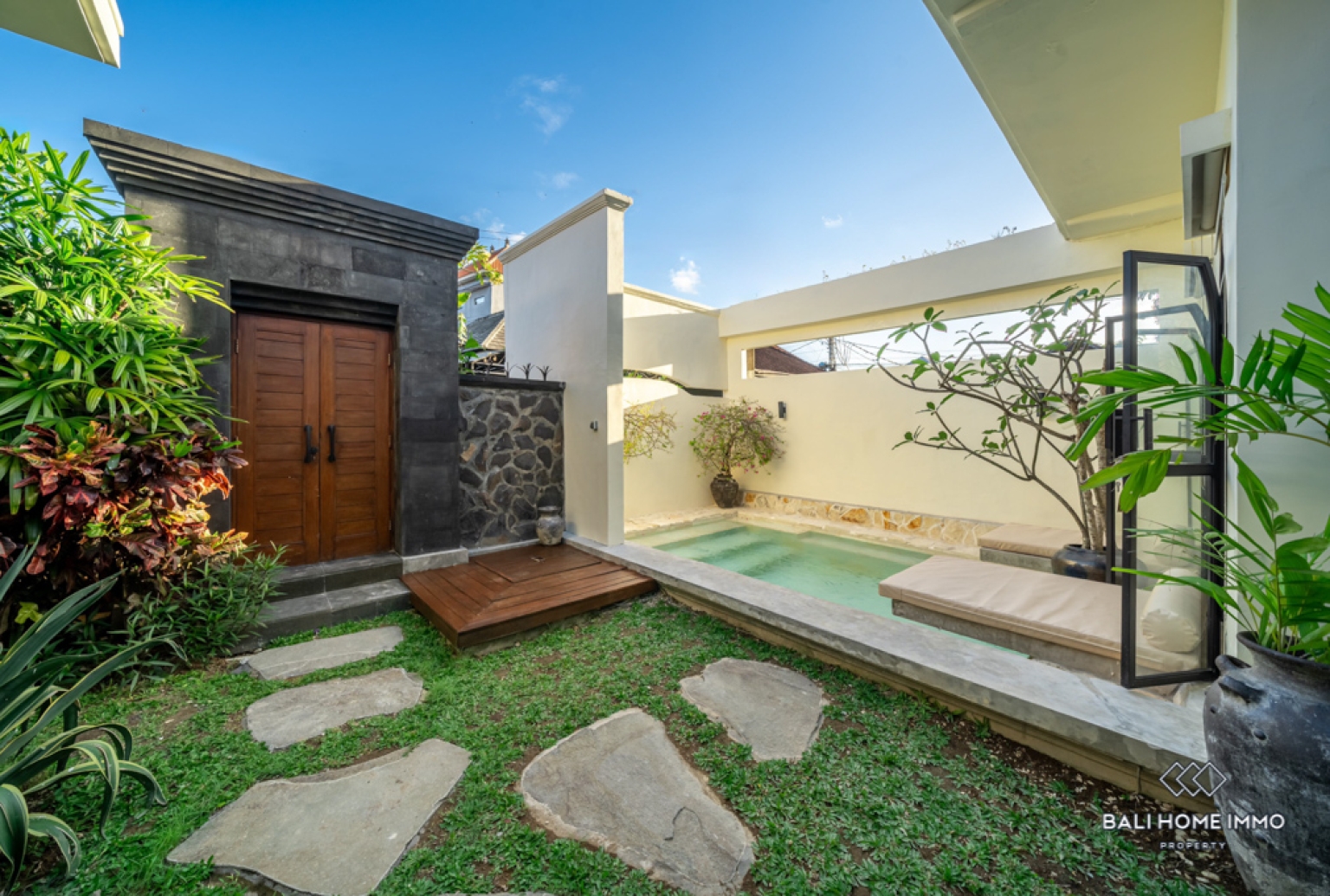 Charming 3 Bedroom Villa for Yearly Rental in Canggu Residential Side — image 13