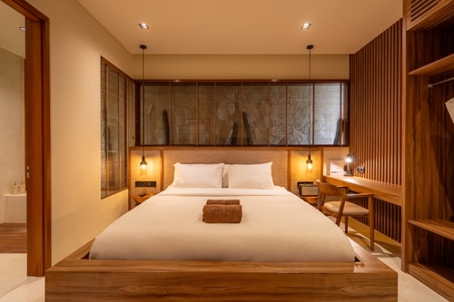 Elegant 1BR Canggu | Pool & Sunset Paddy Balcony in Canggu, Bali — image 6