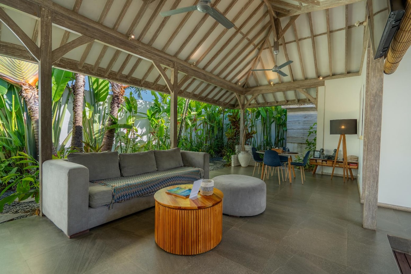 Mundaka - 2 Bedroom Villa with Pool, Pererenan in Canggu, Bali — image 17