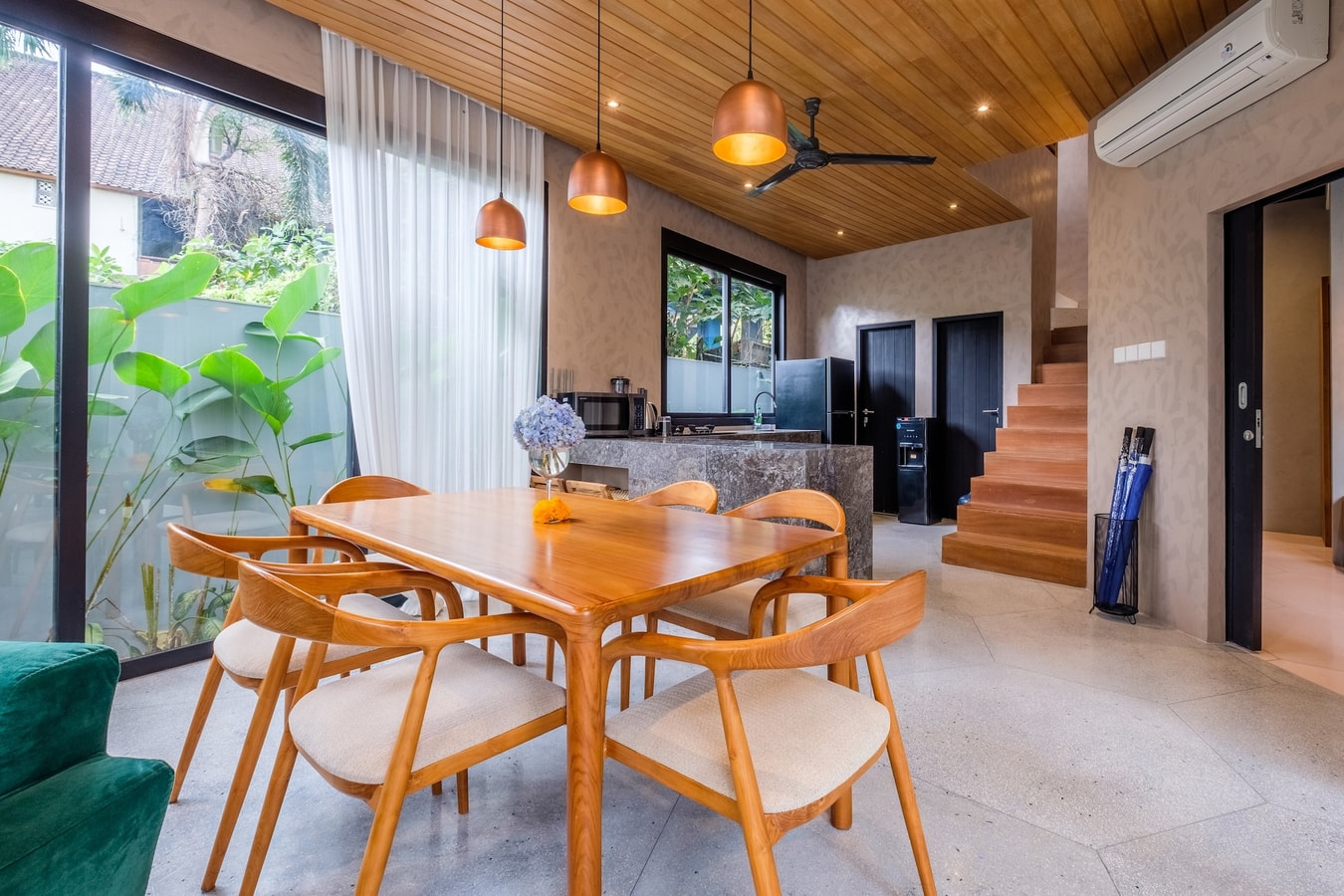3BR Serene Family Villa | Near Batu Bolong Beach in Canggu, Bali — image 5