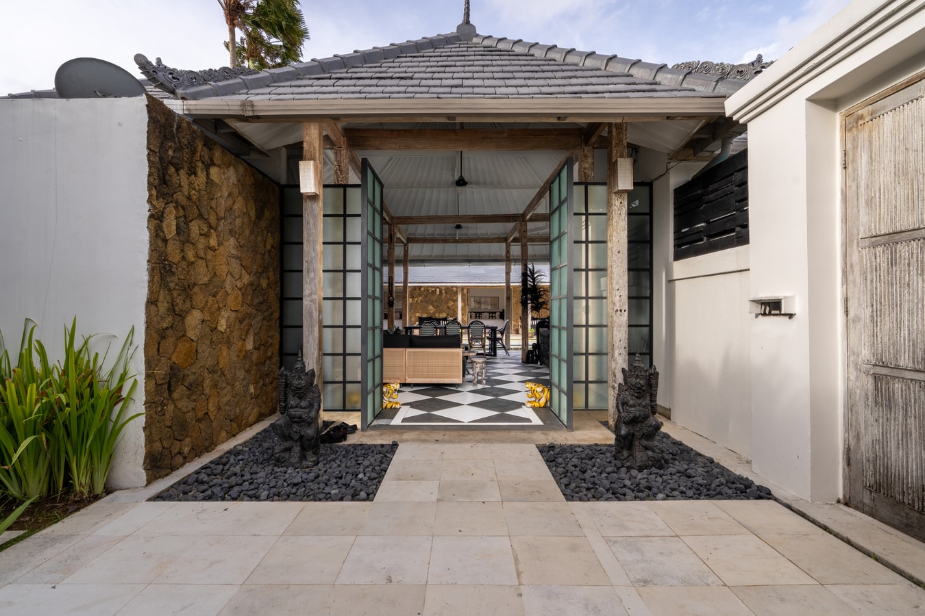 4BR Luxury Seminyak Villa | 5 Stars Comfort in Seminyak, Bali — image 19