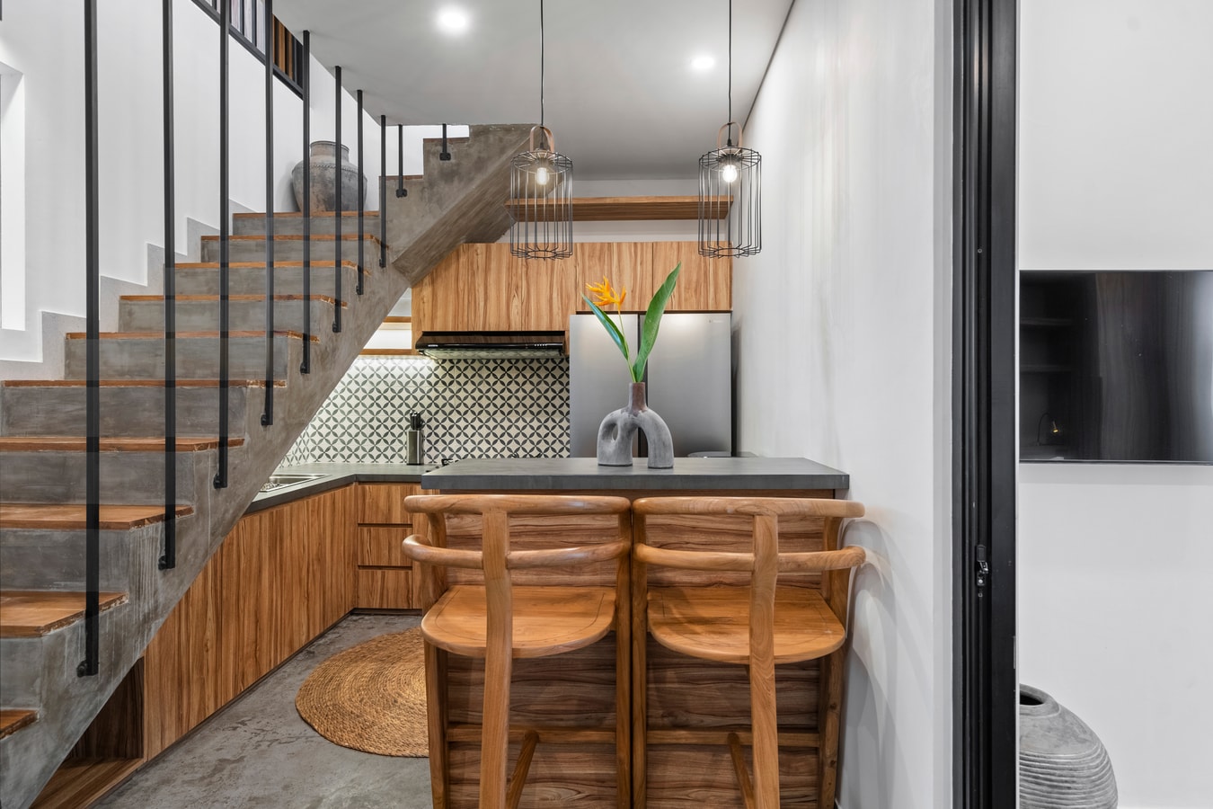 Berawa Townhouse 7 - Pool & Rooftop Jacuzzi in Canggu, Bali — image 9