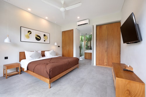 Berawa Escape 4BR Villa | Private Pool & Rooftop in Canggu, Bali — image 6