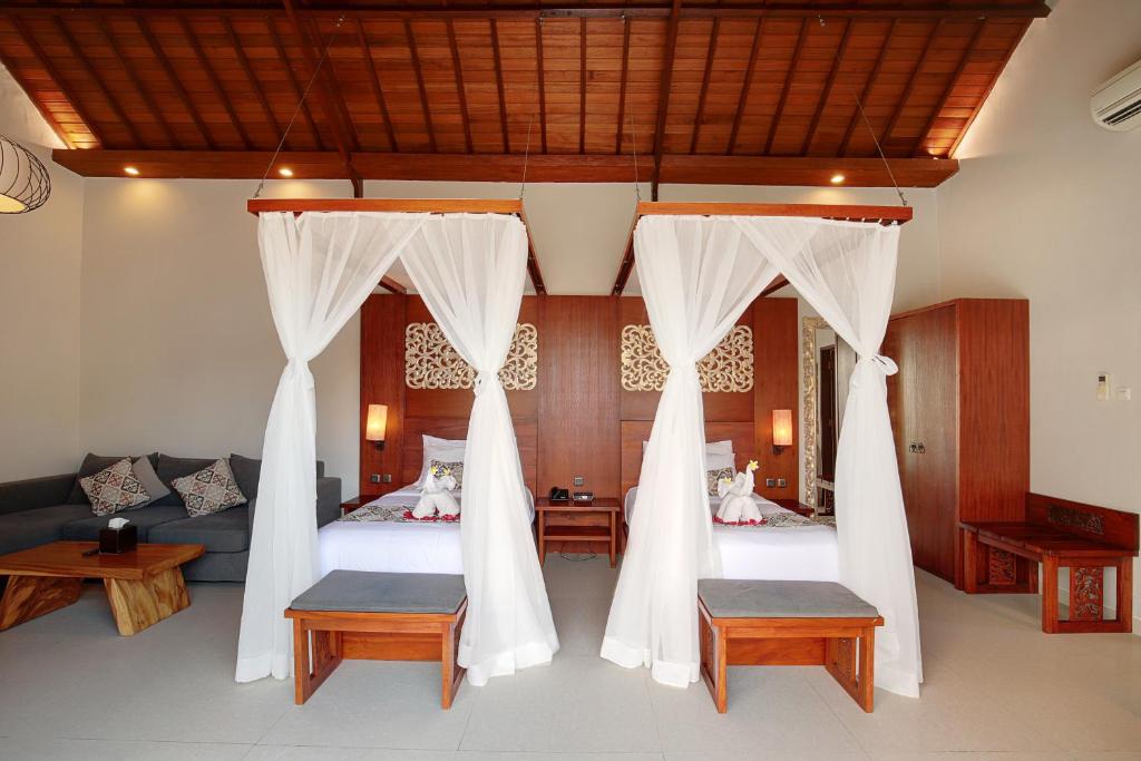 Sunny Beachside Haven 4 Bedroom Private Villa in Jimbaran — image 6