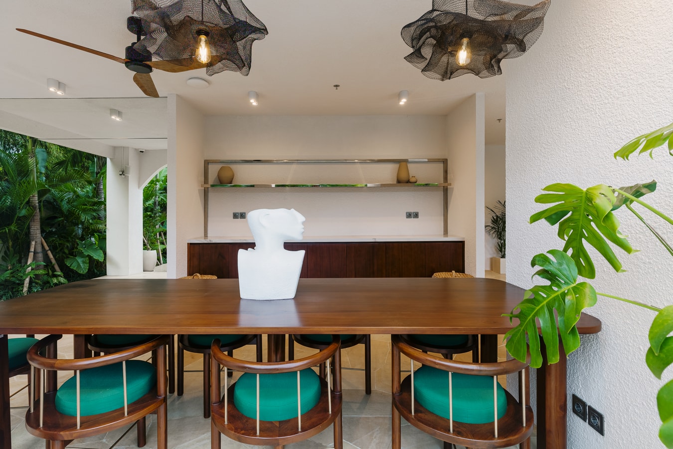 Canggu 1BR Beachside | Rooftop Gym, Sauna & Pool in Canggu, Bali — image 19