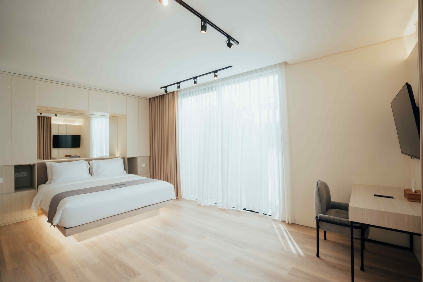Canggu Retreat 2BR Villa | Private Pool, Prime Loc in Canggu, Bali — image 15