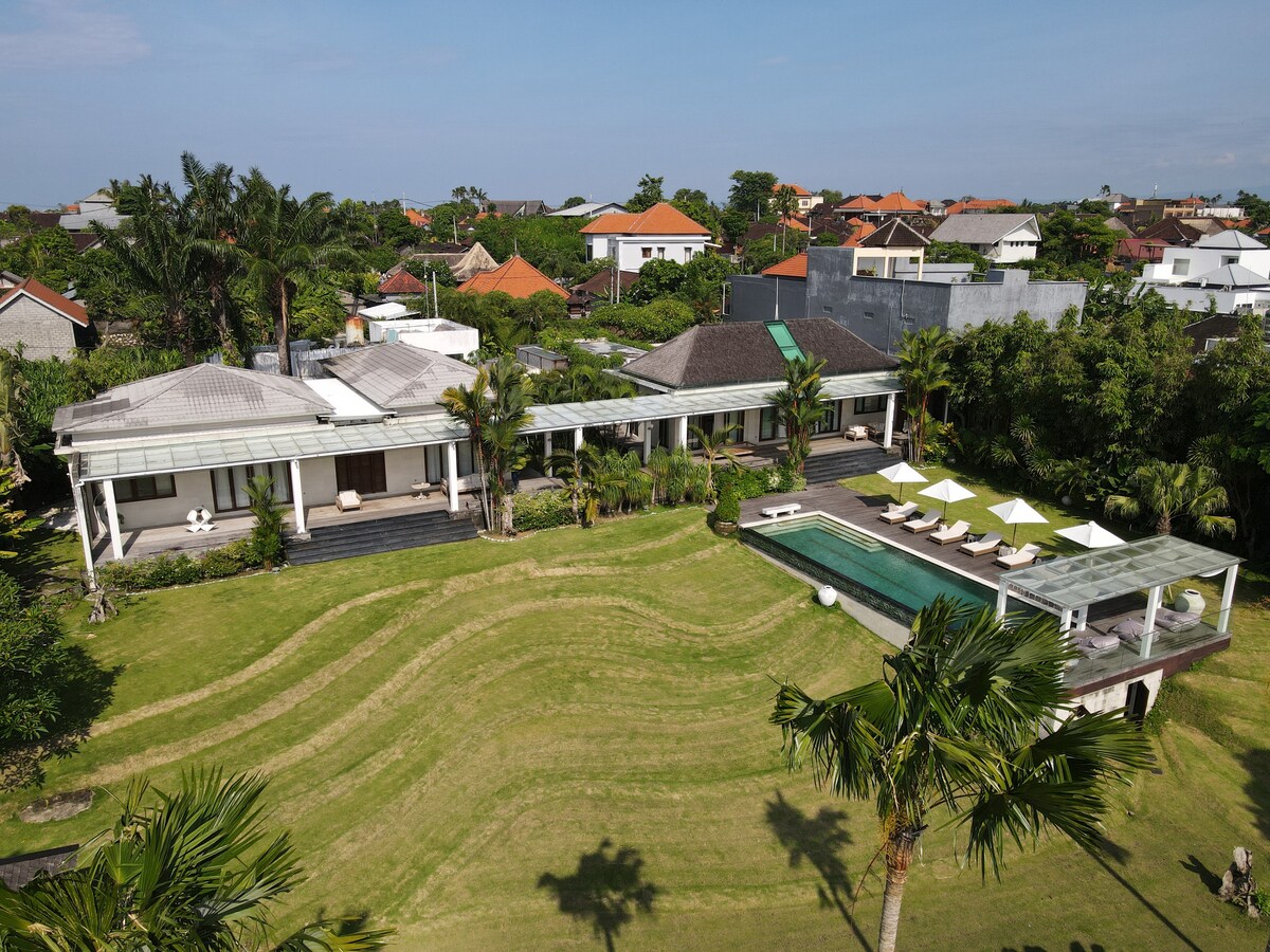 The Pure Villa — 7BR Villa Rental in Canggu