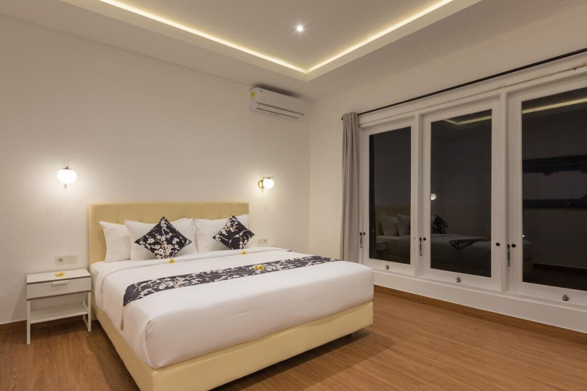 Spacious Modern Retreat 3 Bedroom Private Villa in Jimbaran — image 8