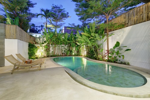 3BR Majestic Villa w/ Pool + Rooftop Plunge Pool in Canggu, Bali — image 18