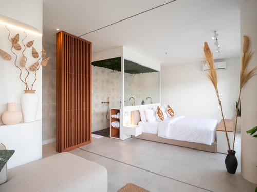 1BR Stylish Suite in Berawa, Canggu in Badung Regency, Bali — image 6