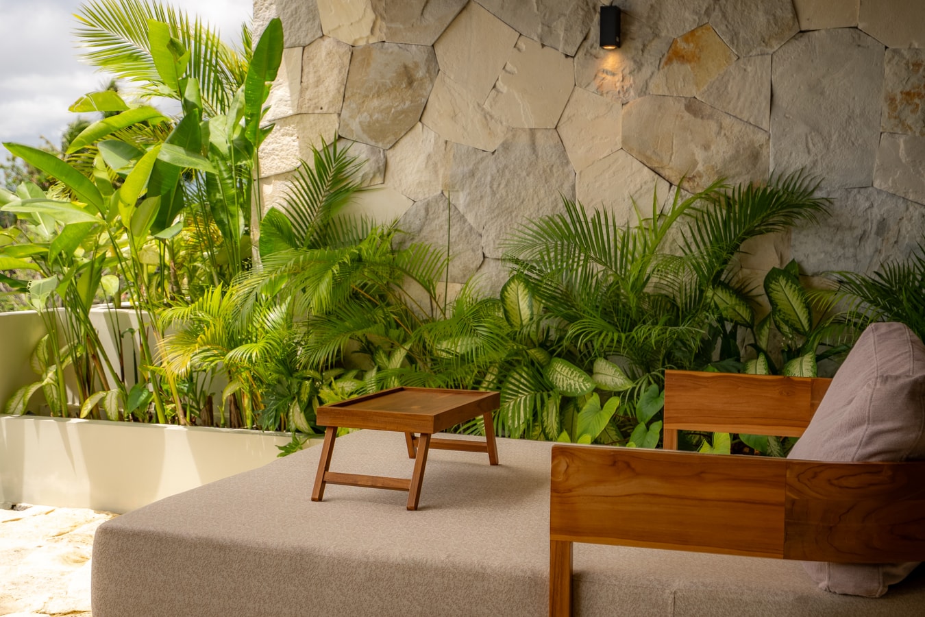 Canggu 1BR Studio | Pool Balcony & Workstation in Canggu, Bali — image 13