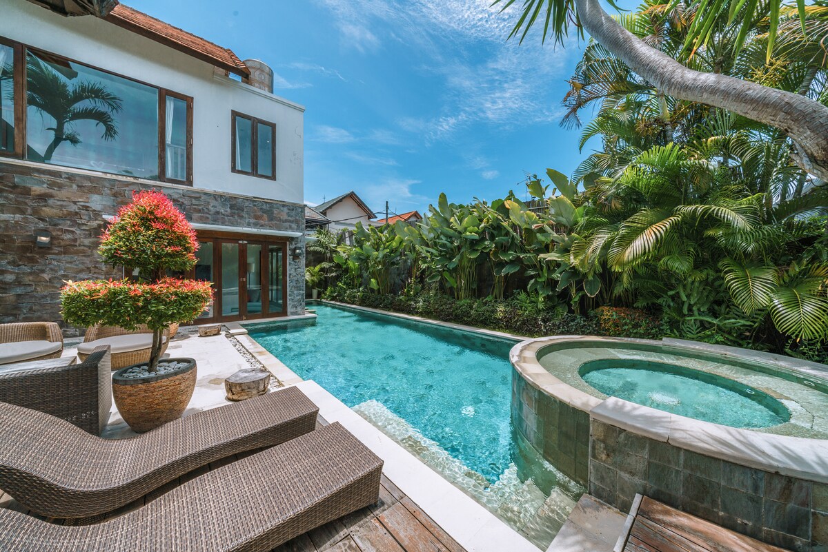 Villa Martine — 5BR Villa Rental in Seminyak — image 4