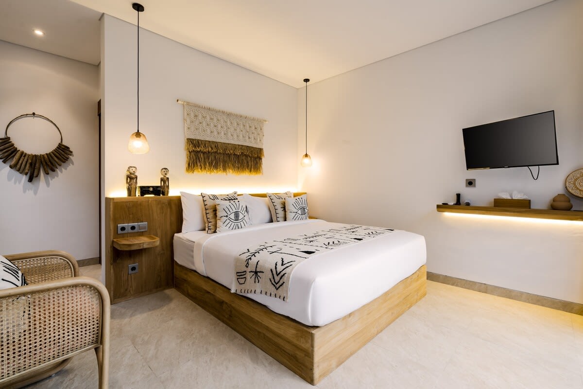 Tropical Villa · 2BR · Ubud — 2BR Villa Rental in Ubud — image 13