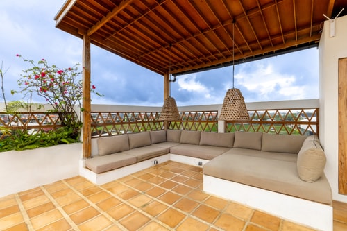 Leo Villa - 2 Bedroom with Rooftop Pool, Berawa in Canggu, Bali — image 8