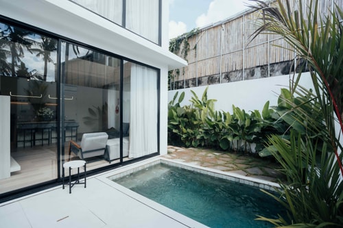 Canggu Retreat 2BR Villa | Private Pool, Prime Loc in Canggu, Bali — image 1