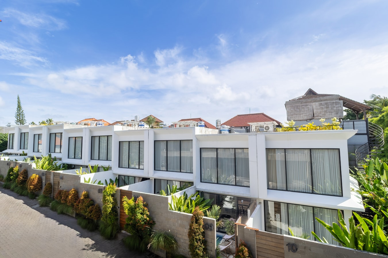 Oasis 9 - 2BR Pool Villa, Near Berawa Beach in Canggu, Bali — image 9