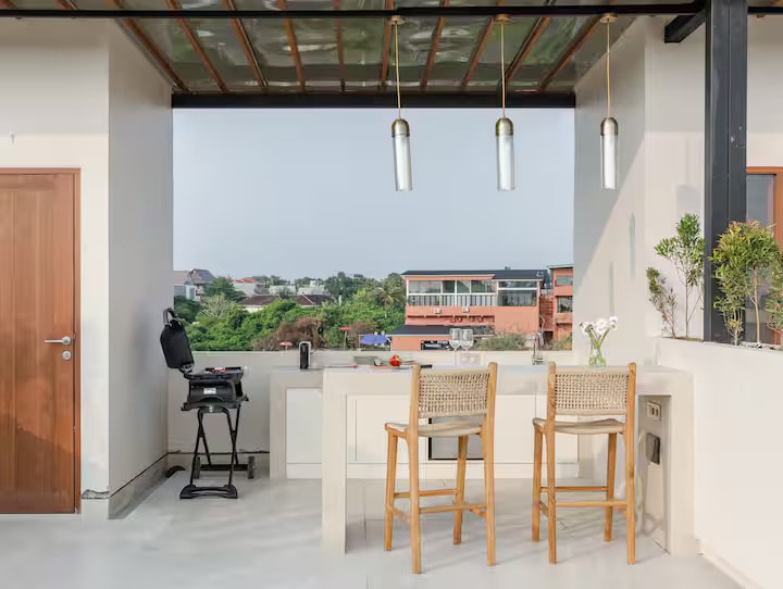 Tranquil 1BR Villa with Oceanview & Private Pool in Canggu, Bali — image 9