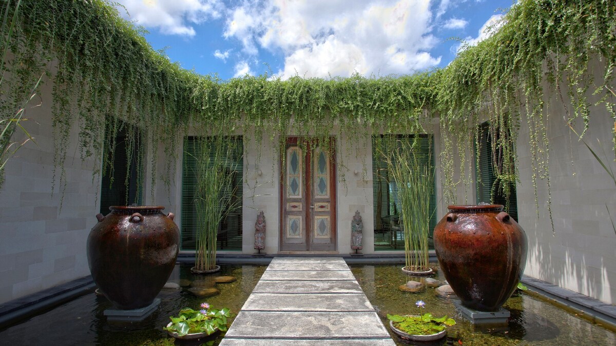 Expansive Luxury Estate 6 Bedroom Private Villa in Canggu — image 9