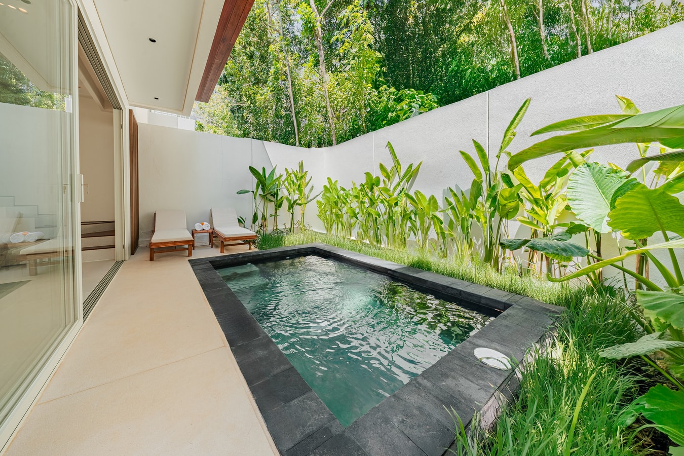 Binginzie - Balcony Pool Villa, Near Bingin Beach in Pecatu, Bali — image 11