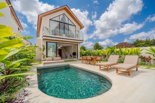 Aintrazy - 3BR Pool and Paddy View Villa, Uluwatu in Pecatu, Bali — image 1