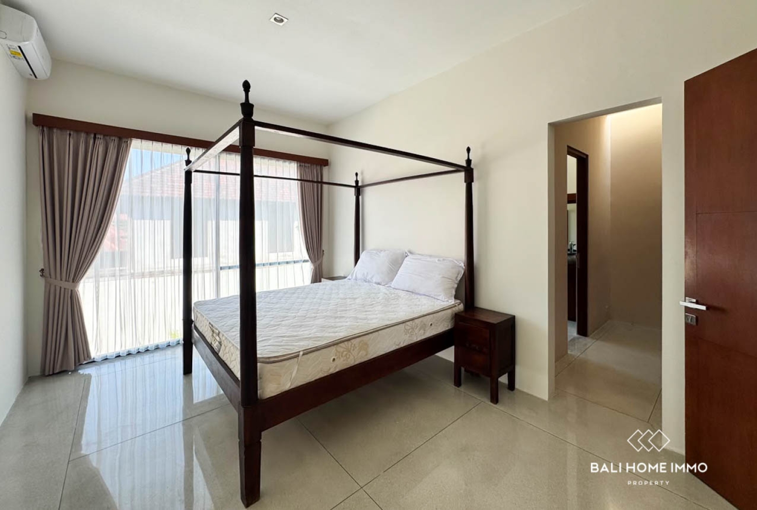 Family-Friendly 3 Bedroom Villa in a Secure Complex, Petitenget — image 7