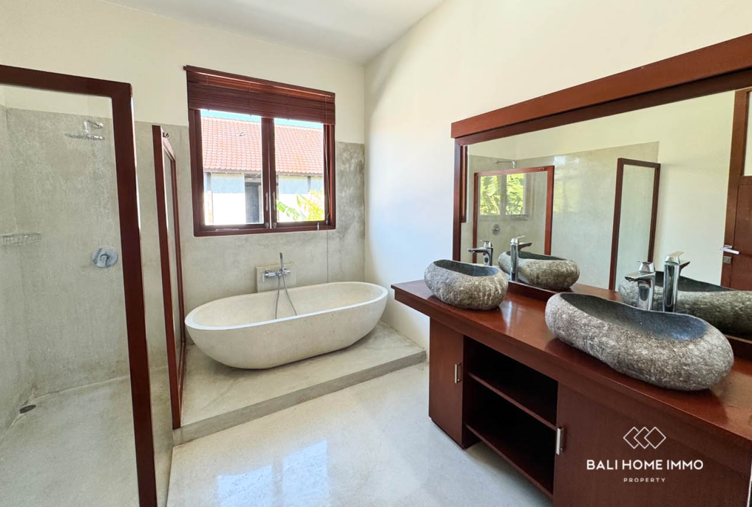 Family-Friendly 3 Bedroom Villa in a Secure Complex, Petitenget — image 11