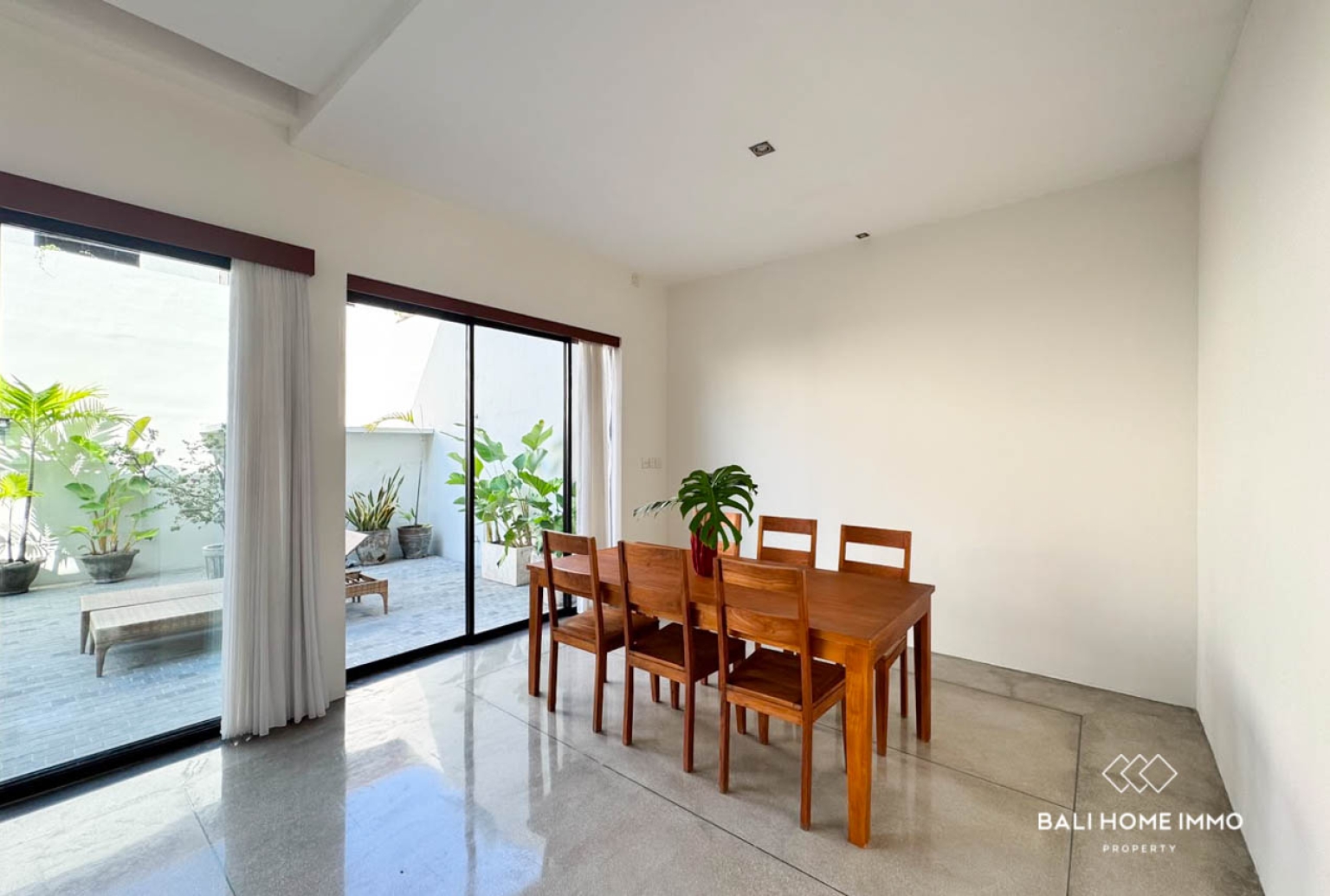 Family-Friendly 3 Bedroom Villa in a Secure Complex, Petitenget — image 2