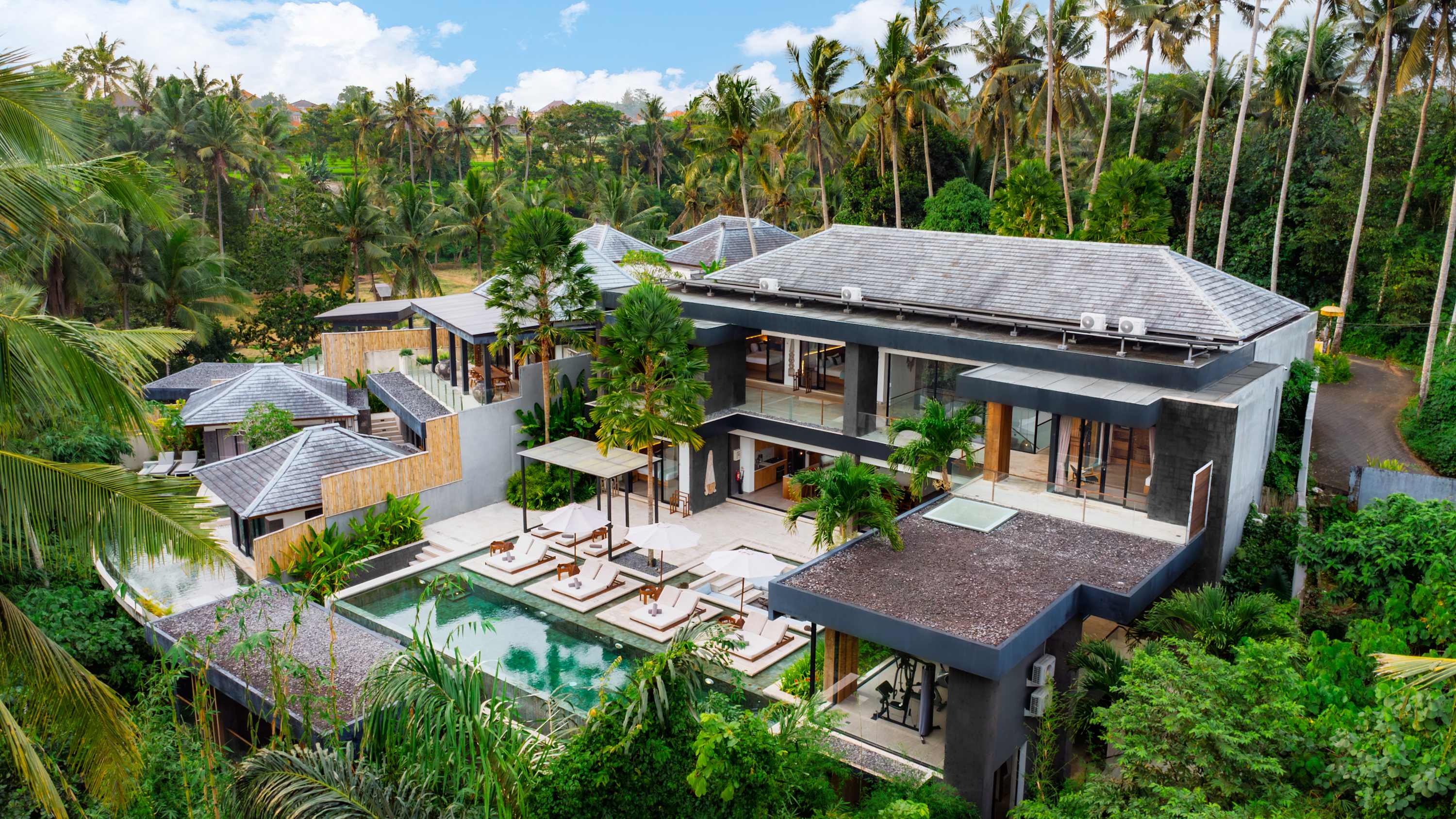 Palm Grove Villa · 6BR · Ubud — 6BR Villa Rental in Ubud — image 3
