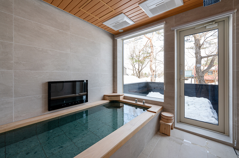 SILVER MAPLE CHALET in amed in Other Location — image 1