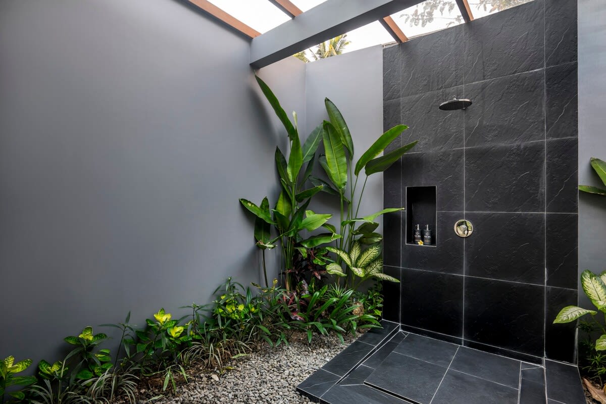 Jungle Villa Nira · 6BR · Ubud — 6BR Villa Rental in Ubud — image 14