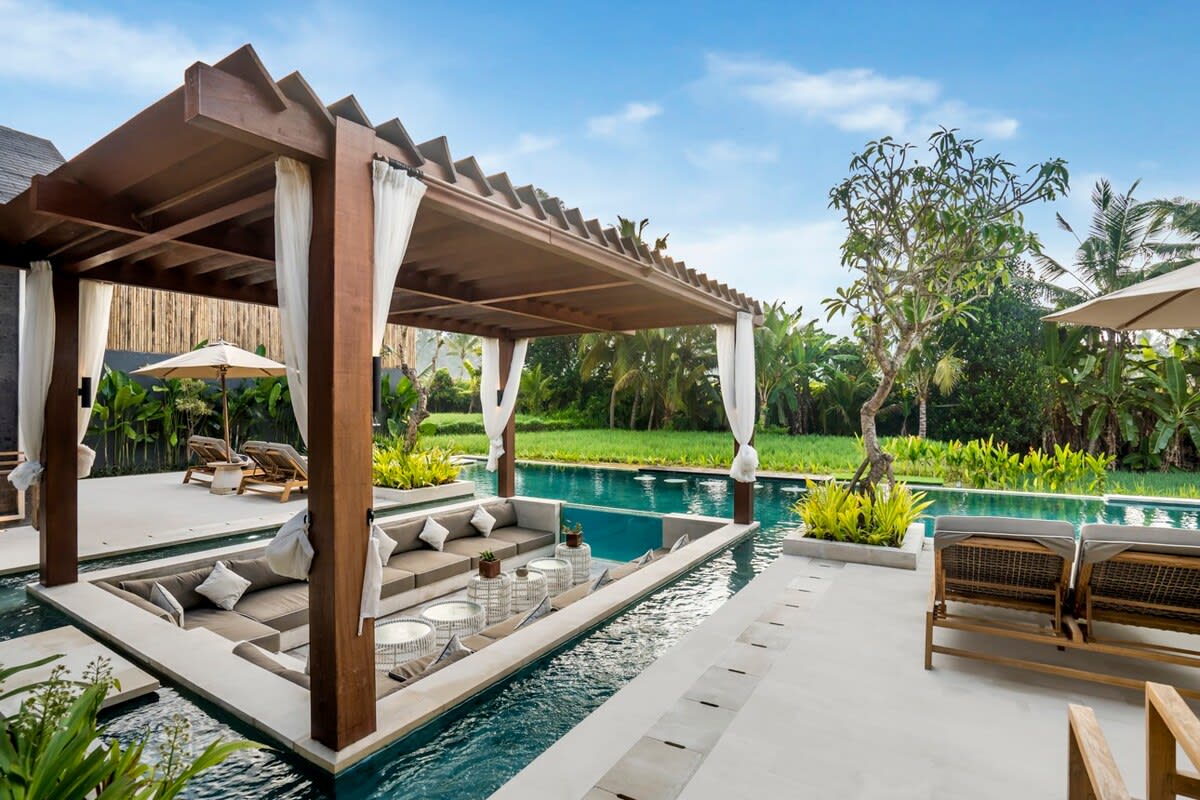 Courtyard Villa Kara · 6BR · Ubud — 6BR Villa Rental in Ubud — image 1