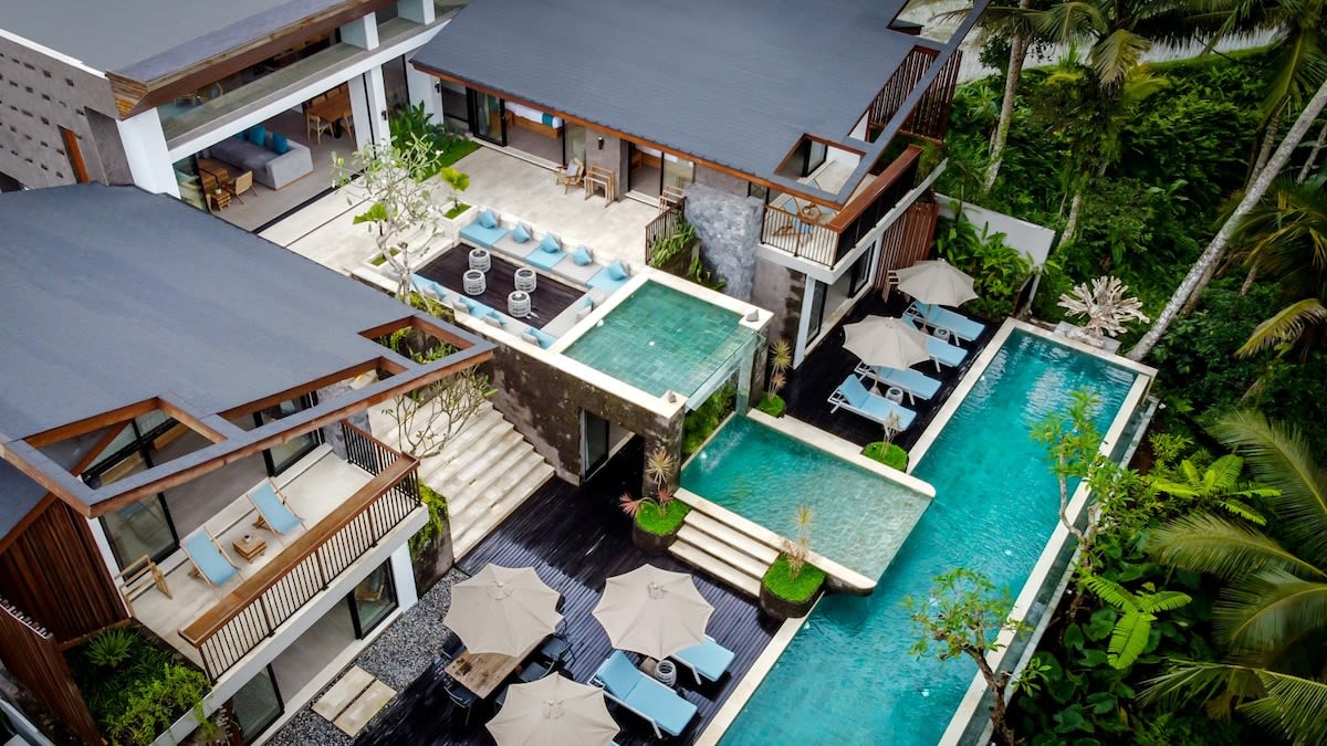 Infinity-Pool Villa · 6BR · Ubud — 6BR Villa Rental in Ubud — image 5