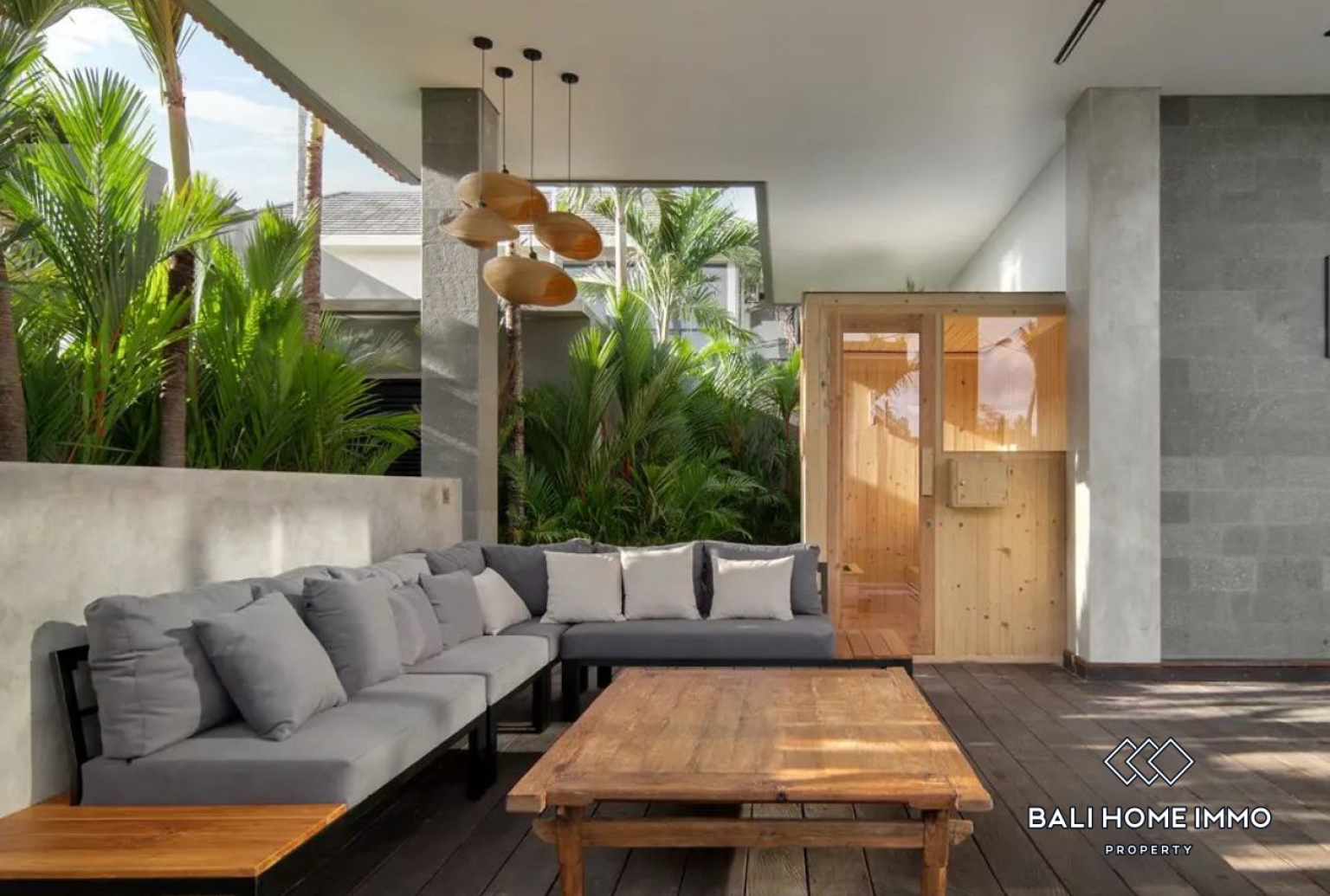 Luxury 4 Bedroom Family Villa for Rent in Umalas — image 1