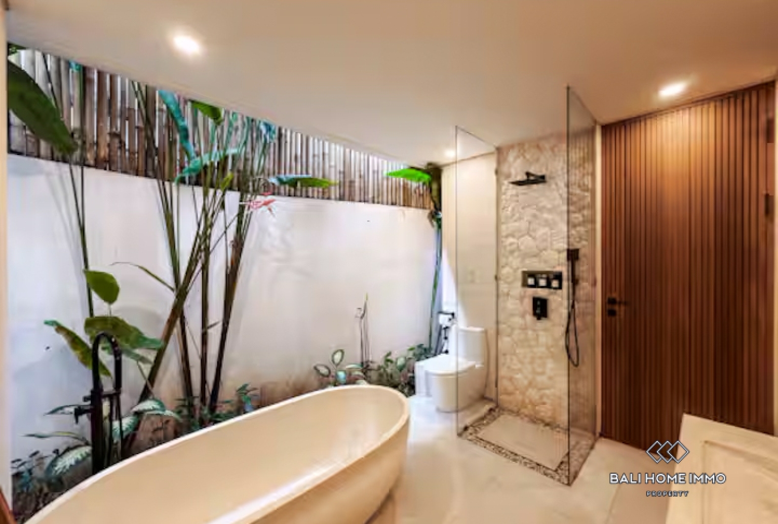 Modern 3 Bedroom Villa for Rental in Bali Cemagi Beachside — image 16
