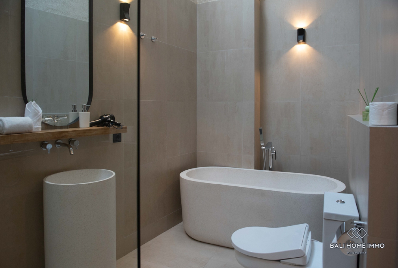 Modern 3 Bedroom Villa for Rental in Bali Umalas — image 16