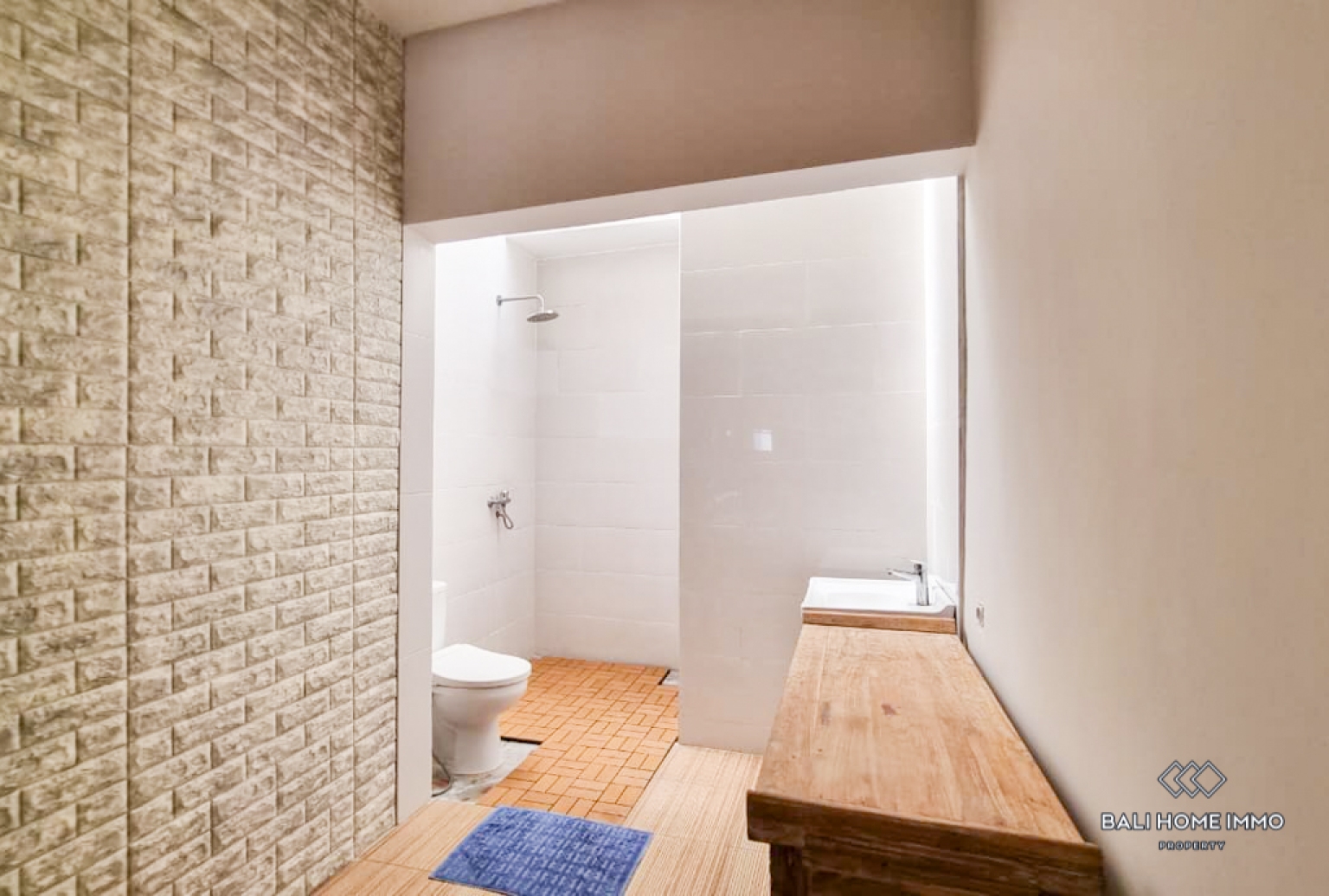 Newly Renovated 2 Bedroom Villa for Yearly Rental in Bali Umalas — image 17