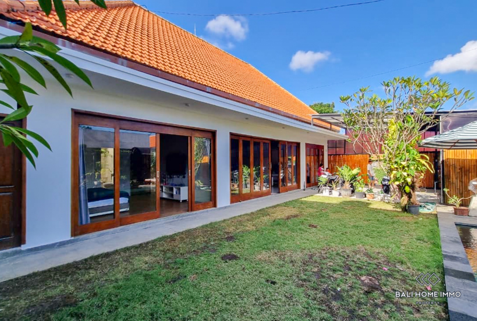 Newly Renovated 2 Bedroom Villa for Yearly Rental in Bali Umalas — image 1