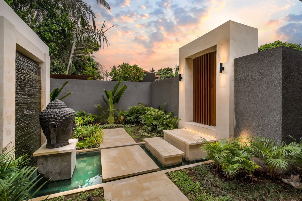 Villa Lumen in Ubud — image 19