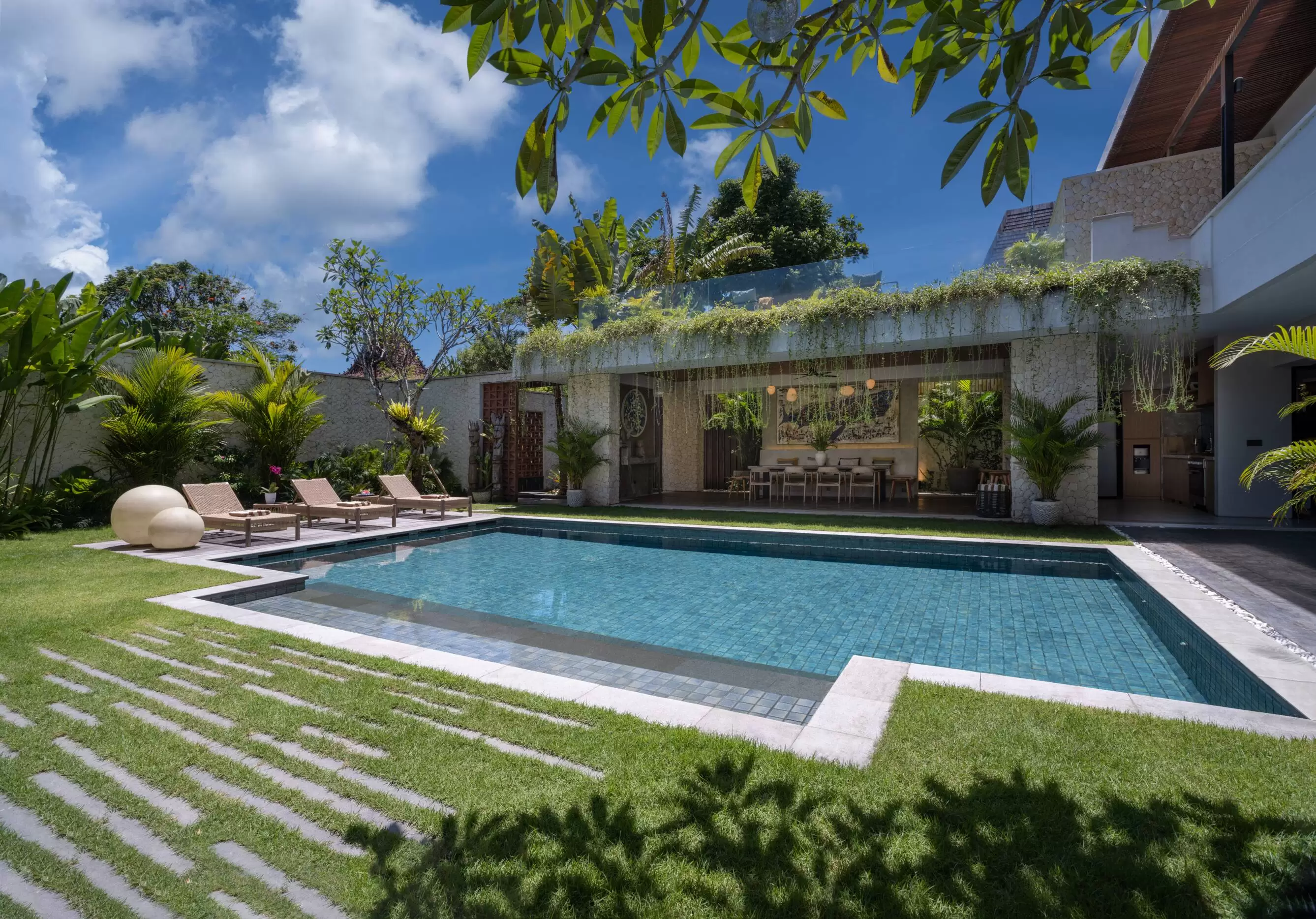 Book Villa Pantai Indah: Family Friendly Villa with Private Pool in Canggu — image 4