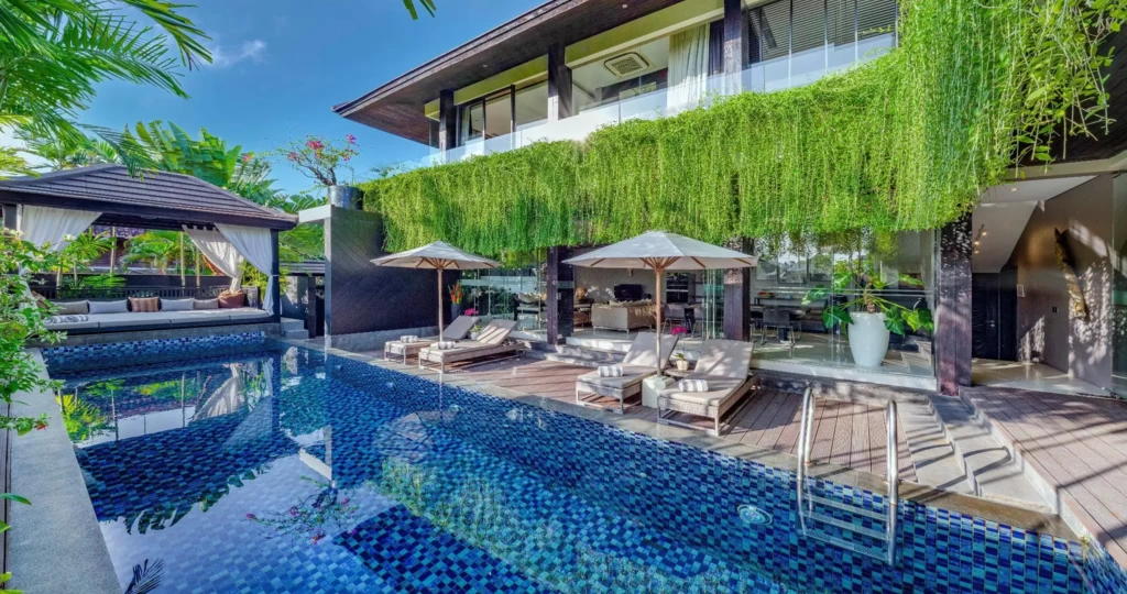 Book Villa Balimu Seminyak: Modern 3 Bedroom Villa Accommodation in Bali — image 5
