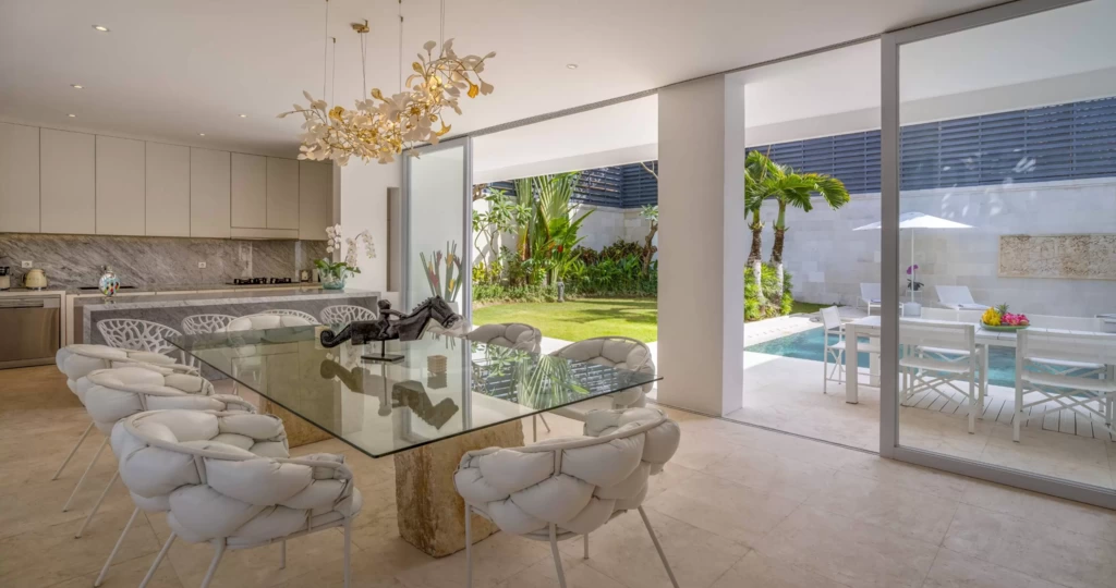 Book Villa Manis Cantik Bali: 4 Bedroom Luxury Villa in Seminyak — image 9